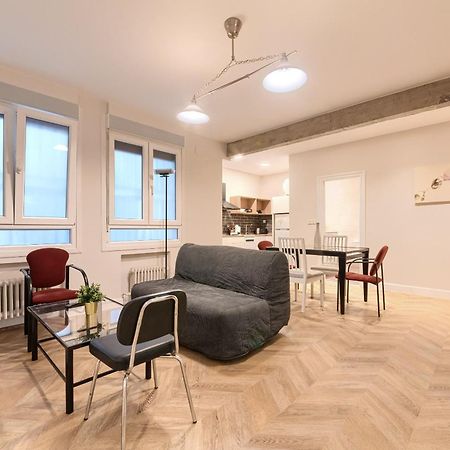 Euskalduna, Vivienda Turistica Moderna Y Renovado Bilbau Exterior foto