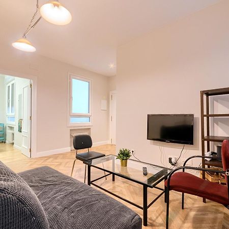 Euskalduna, Vivienda Turistica Moderna Y Renovado Bilbau Exterior foto
