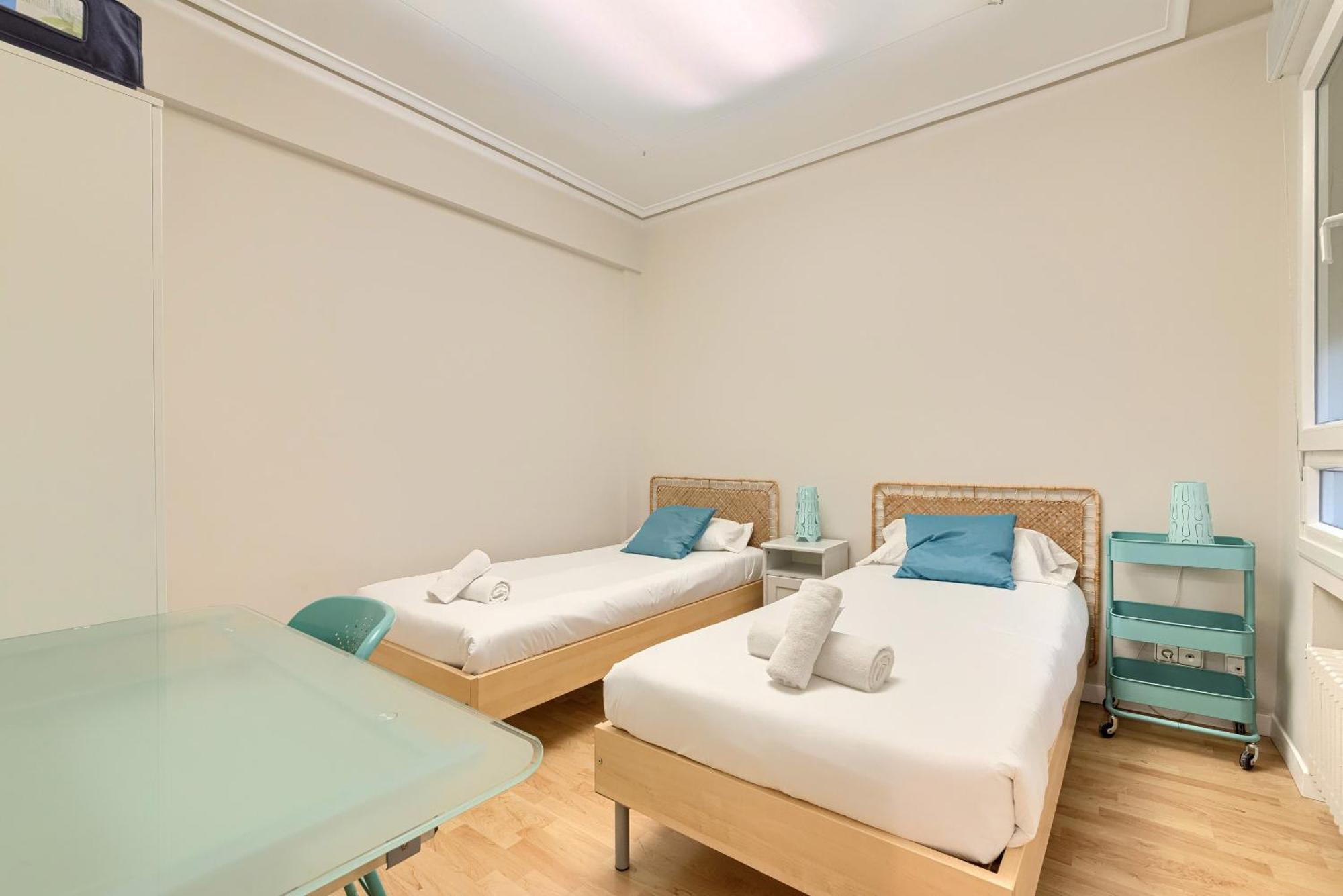 Euskalduna, Vivienda Turistica Moderna Y Renovado Bilbau Exterior foto