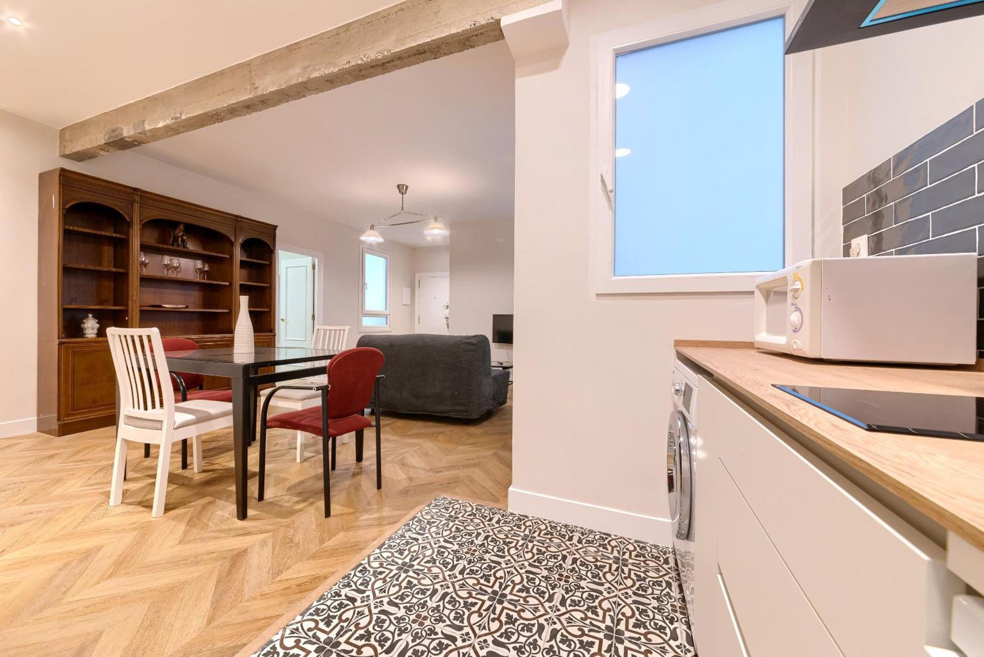 Euskalduna, Vivienda Turistica Moderna Y Renovado Bilbau Exterior foto