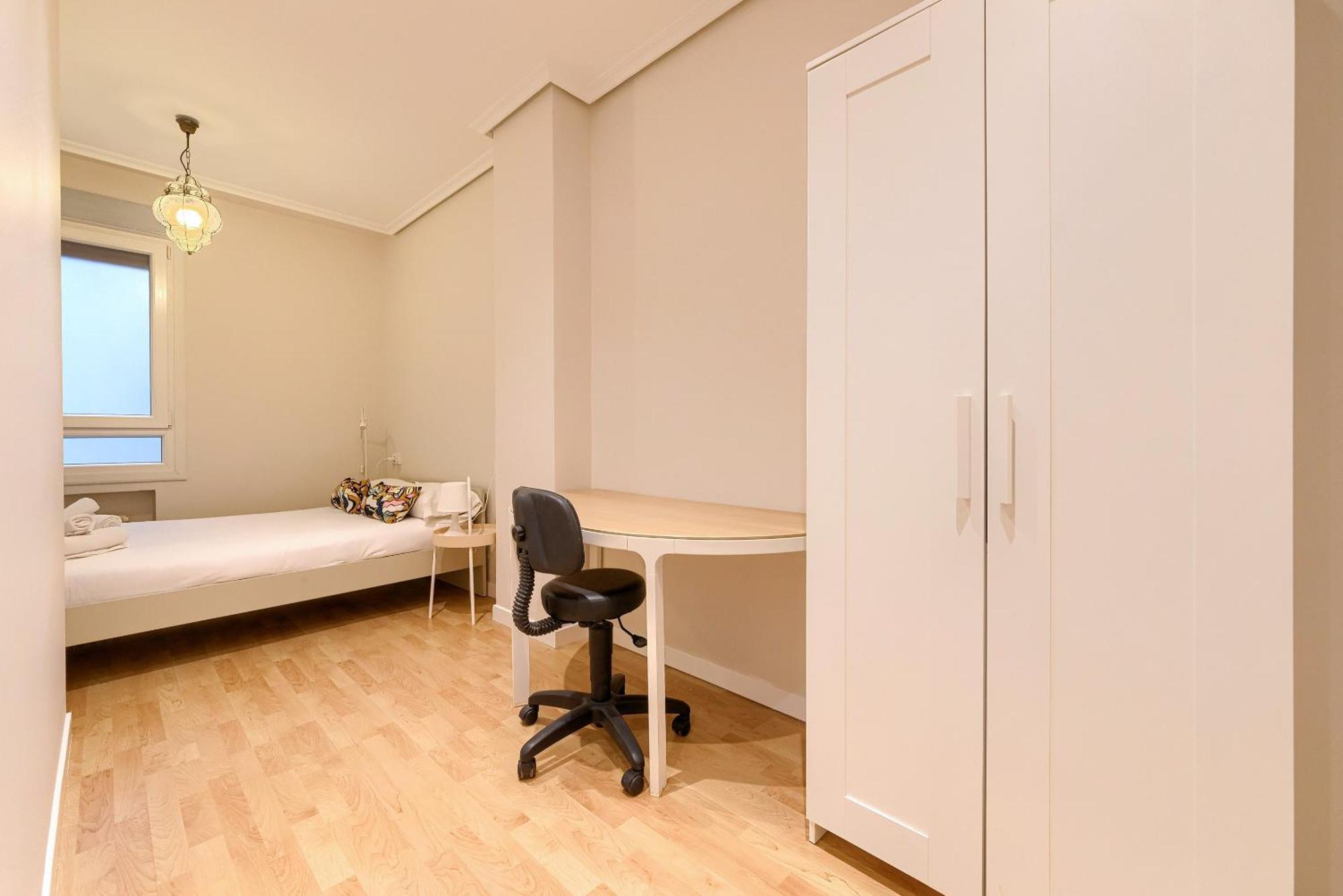 Euskalduna, Vivienda Turistica Moderna Y Renovado Bilbau Exterior foto